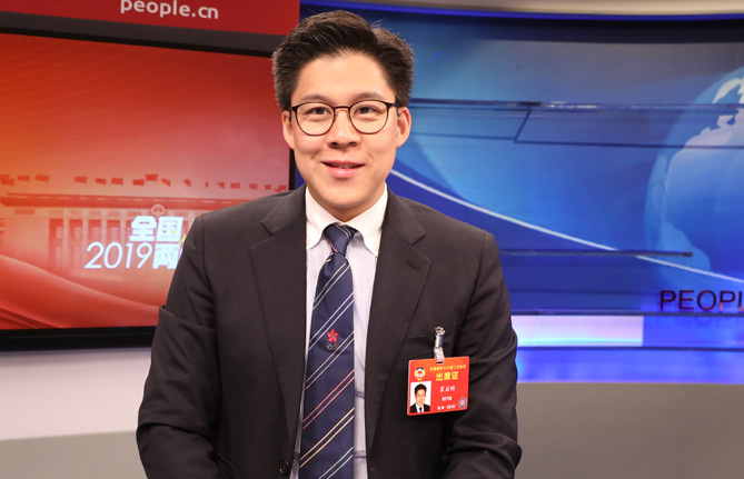 全國政協(xié)委員、香港各界青少年活動委員會執(zhí)行主席霍啟剛：推動年輕人積極參與國家發(fā)展進程
