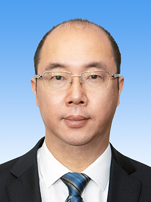 葉蓁蓁，男，漢族，1976年6月生，研究生學(xué)歷，中共黨員，現(xiàn)任人民日報社副社長兼人民網(wǎng)股份有限公司董事長。